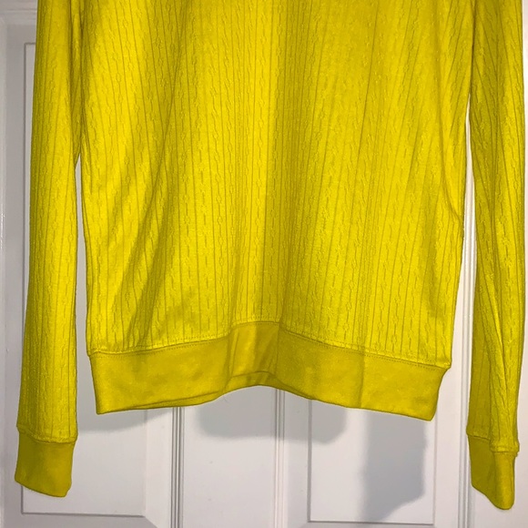 UNIQUE21 yellow long sleeve top. US size 6, scoop neck - Picture 7 of 9